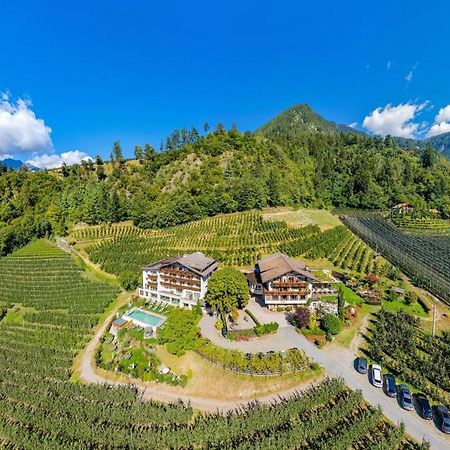 Hotel Kiendl Schenna Bagian luar foto