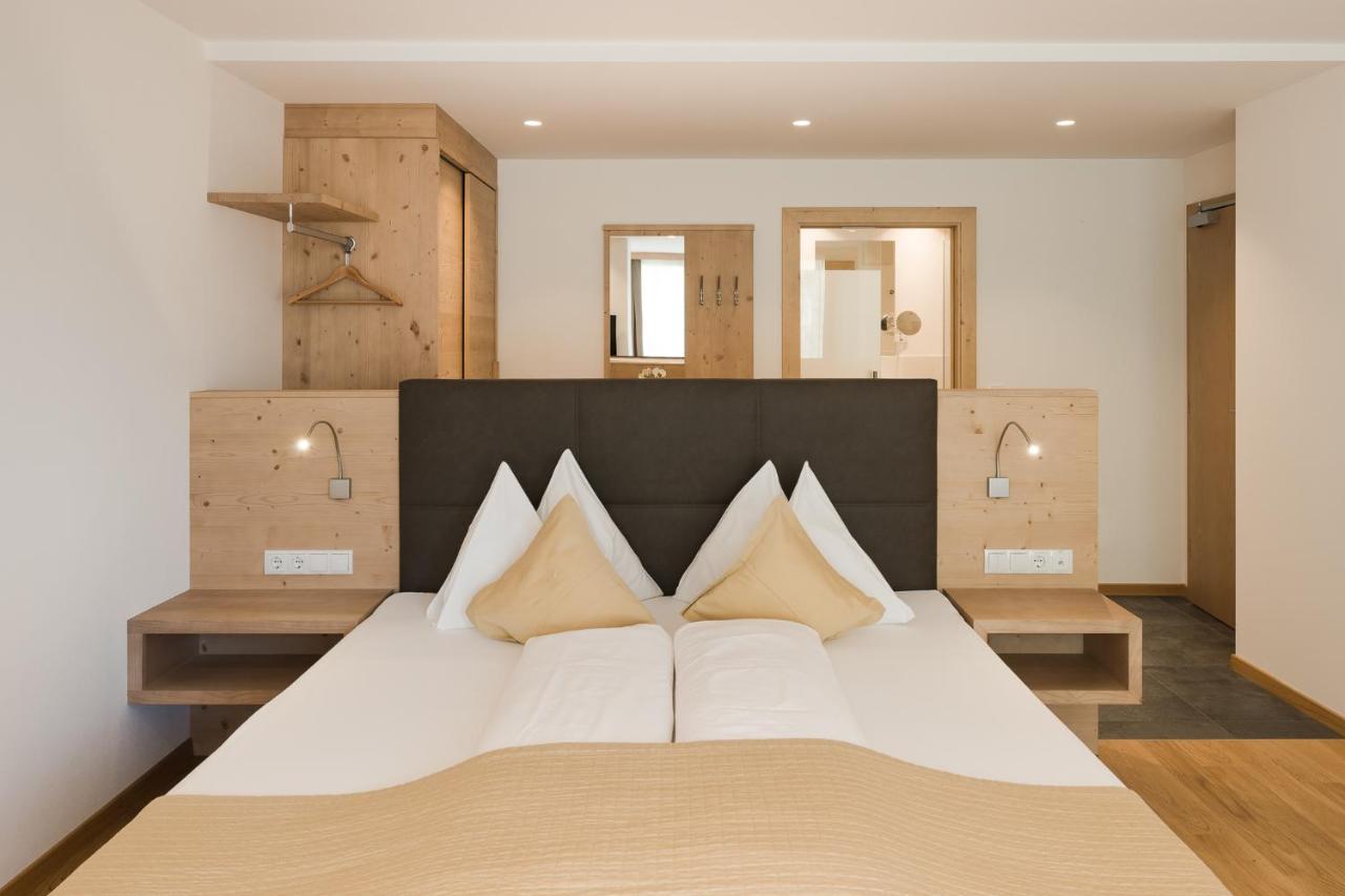 Hotel Kiendl Schenna Ruang foto