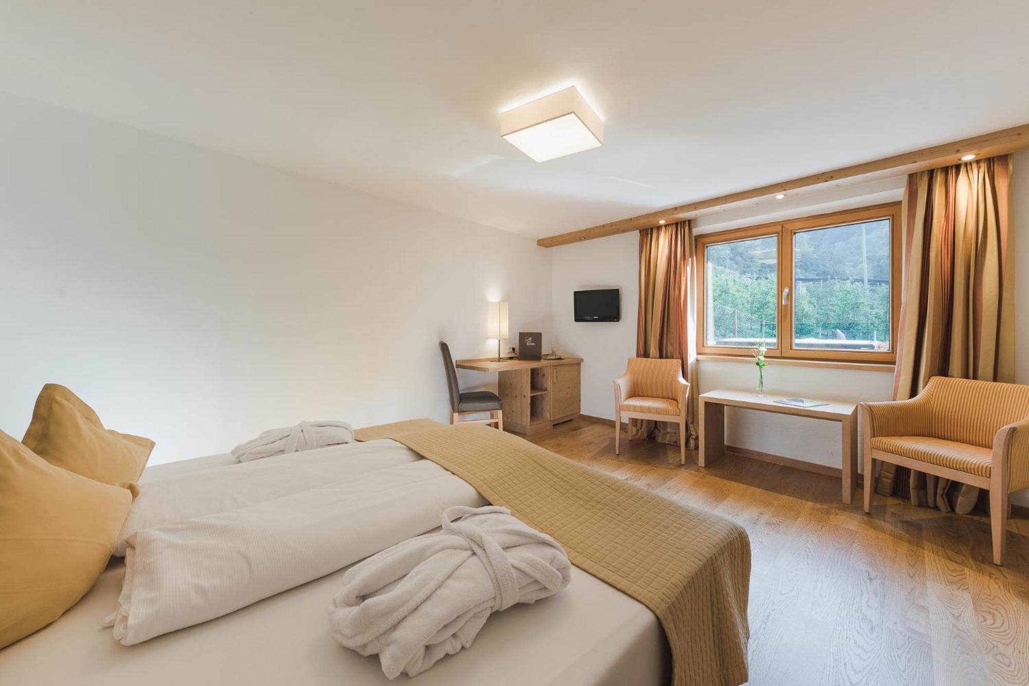 Hotel Kiendl Schenna Ruang foto