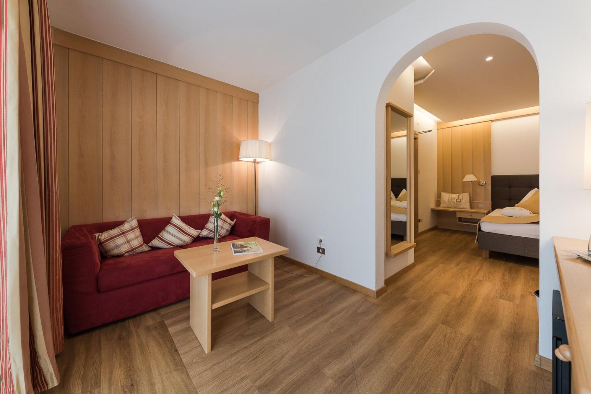 Hotel Kiendl Schenna Ruang foto