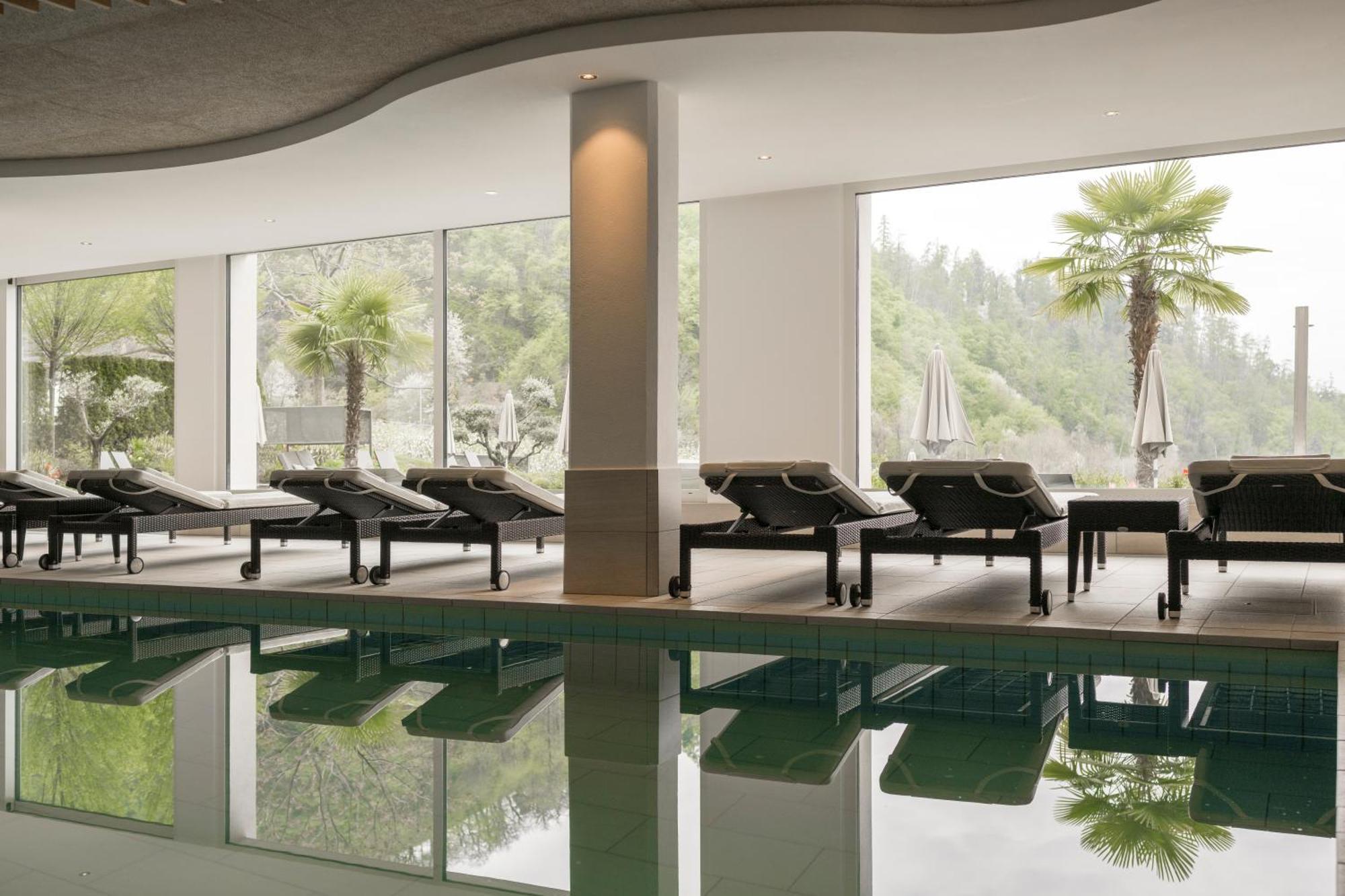Hotel Kiendl Schenna Bagian luar foto