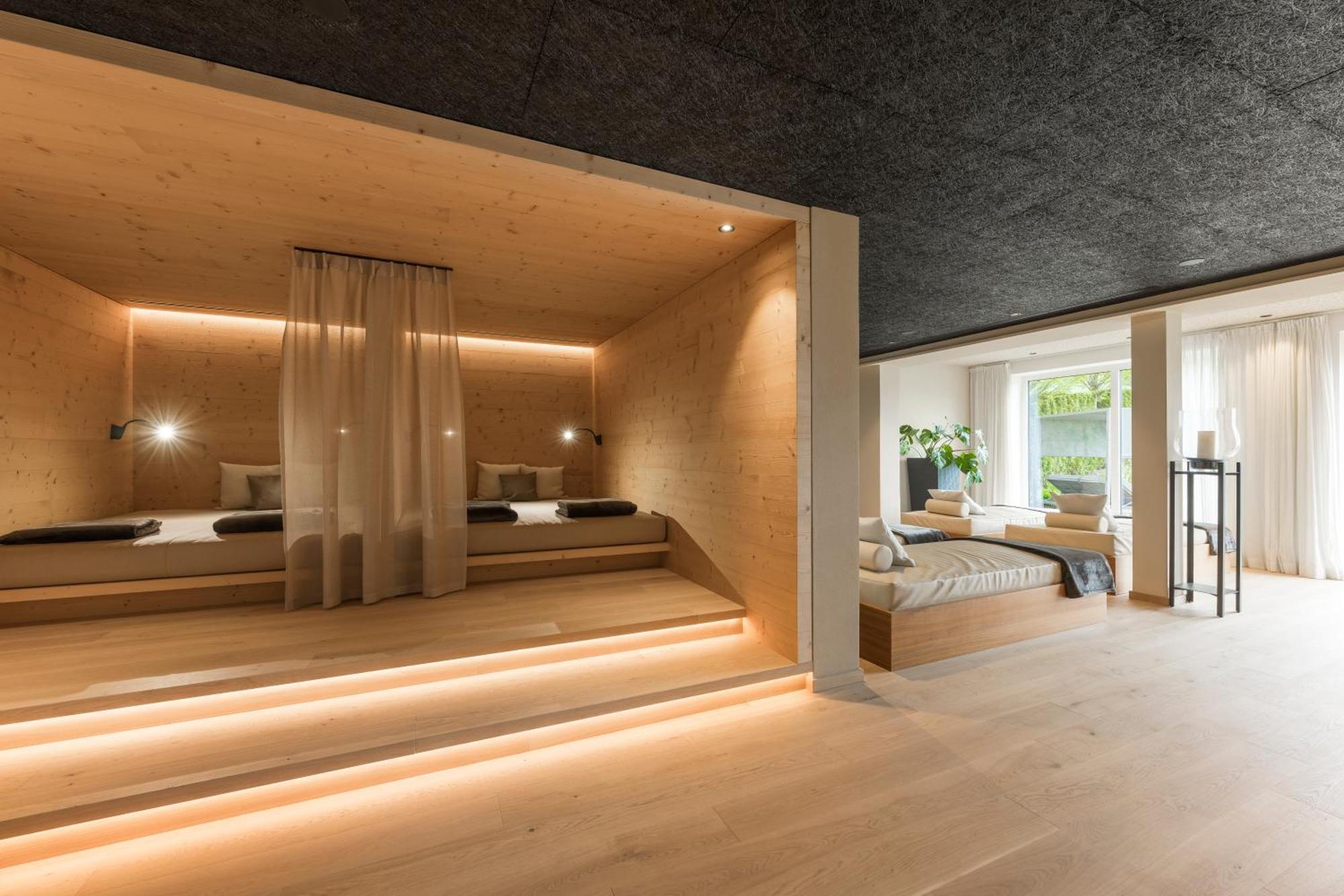 Hotel Kiendl Schenna Bagian luar foto